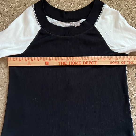 Chico’s Zenergy Floral Back Zipper Top - Picture 7 of 11